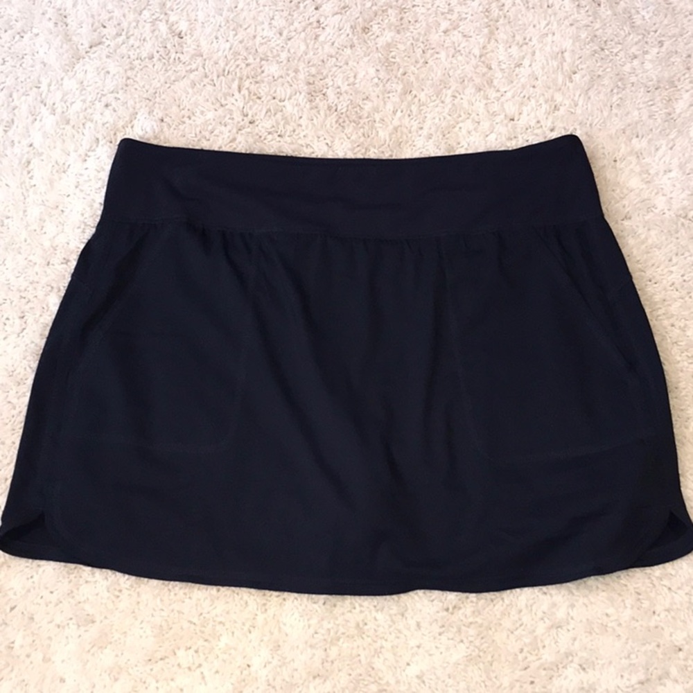 Women’s Zuda Navy Skirt/ Skort Size XL